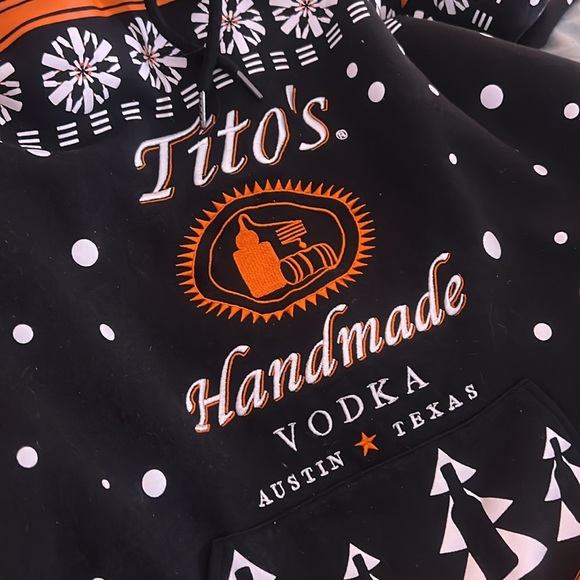 𝐓𝐈𝐓𝐎’𝐒 𝐇𝐀𝐍𝐃𝐌𝐀𝐃𝐄 𝐕𝐎𝐃𝐊𝐀 𝐇𝐎𝐎𝐃𝐈𝐄 - Picture 3 of 4